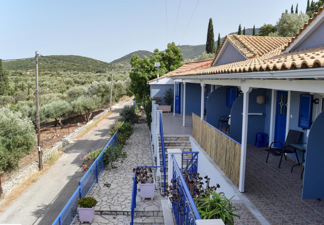 Val Di Compare Apartments Вати Экстерьер фото